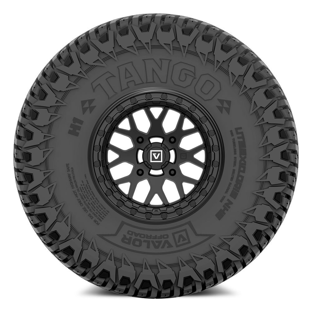 Tango on 15x7 V07 SB UTV Wheel and Tire Kit