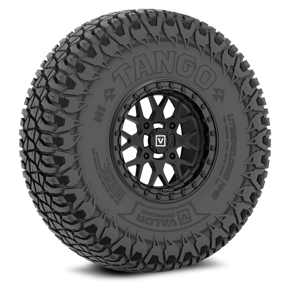 Tango on 15x7 V07 SB UTV Wheel and Tire Kit