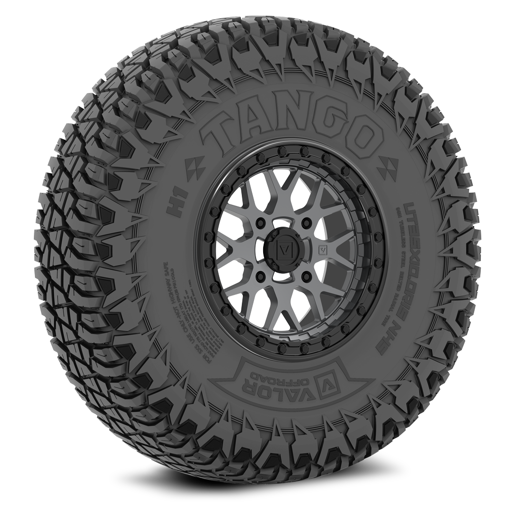 Tango on 15x7 V07 SG UTV Wheel and Tire Kit