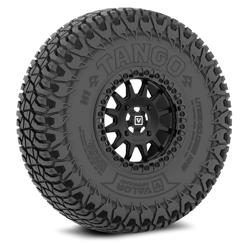 Tango on 15x7 V09 SB UTV Wheel and Tire Kit