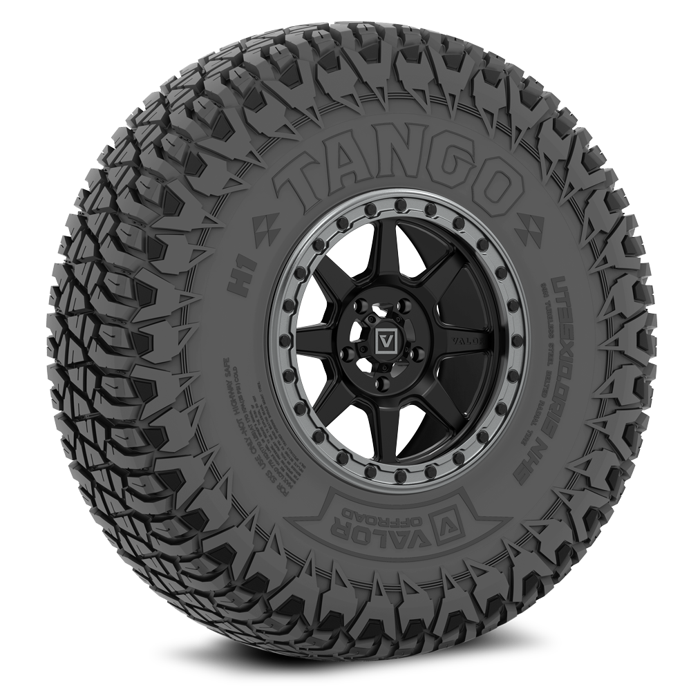 Tango on 15x7 V13 SB UTV Wheel and Tire Kit