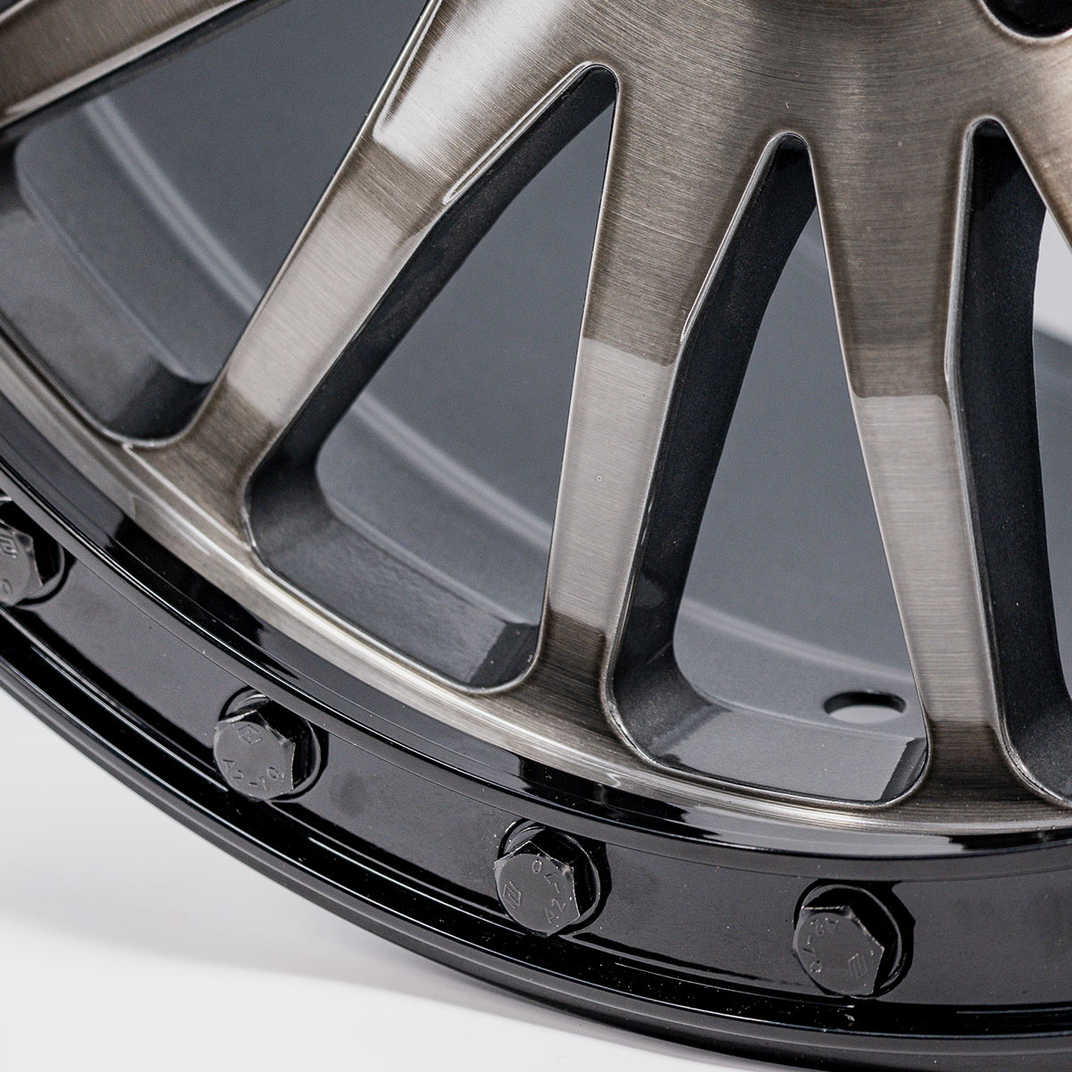 V06 Brushed Gunmetal UTV Beadlock - Valor Offroad